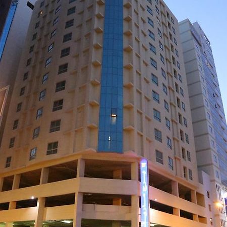 Marina Tower Hotel Manáma Kültér fotó